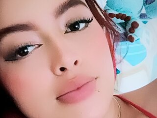 Porn Chat Live with AlaiaAlvarez