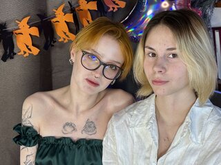 Porn Chat Live with EadlinAndHarriet