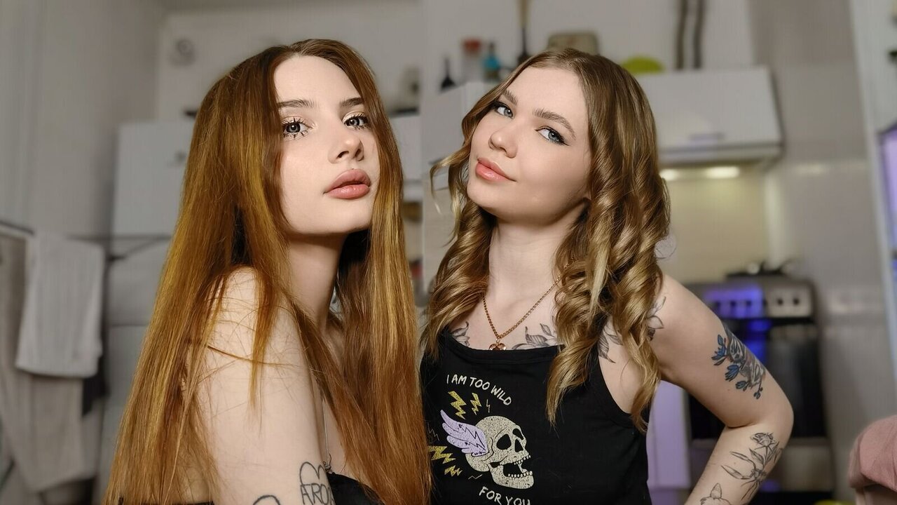 Porn Chat Live with EmmaAndMiaa