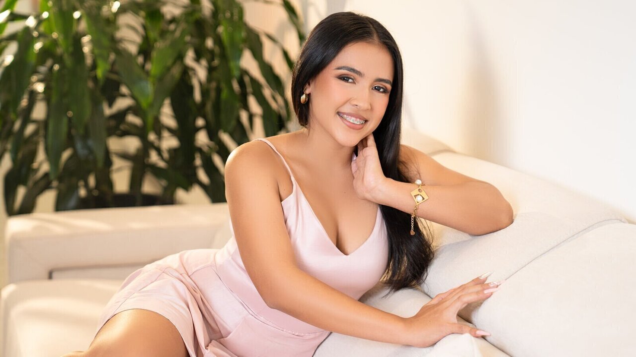 Porn Chat Live with JulianaFerrara