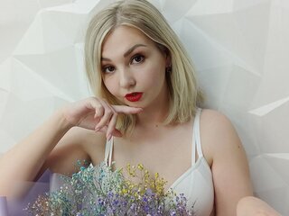 Porn Chat Live with KiraCullen