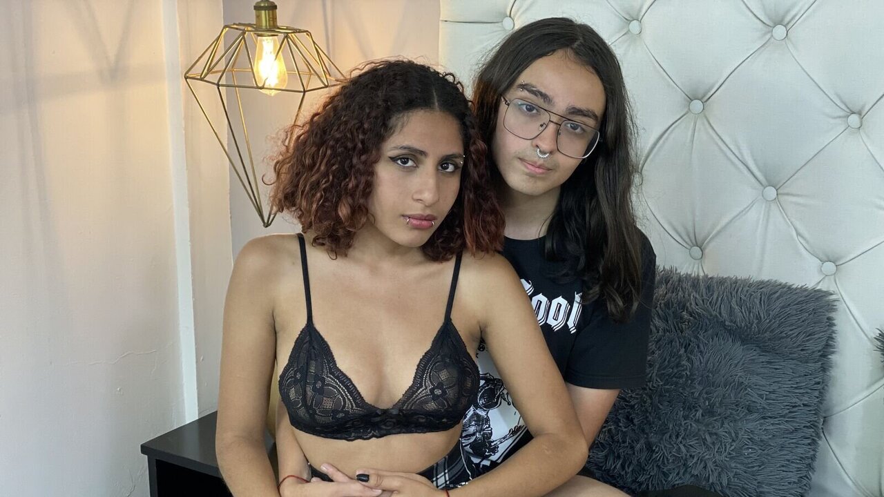 Porn Chat Live with KyaraandJack