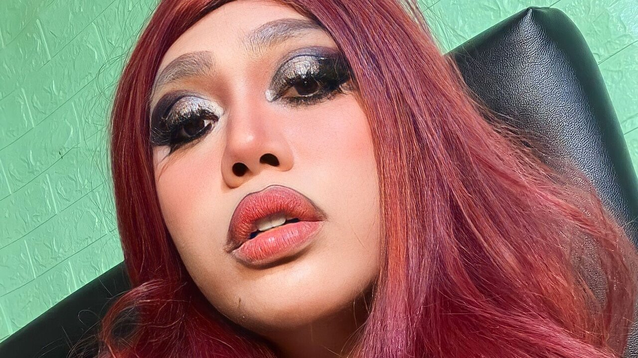 Porn Chat Live with MikaelaDally