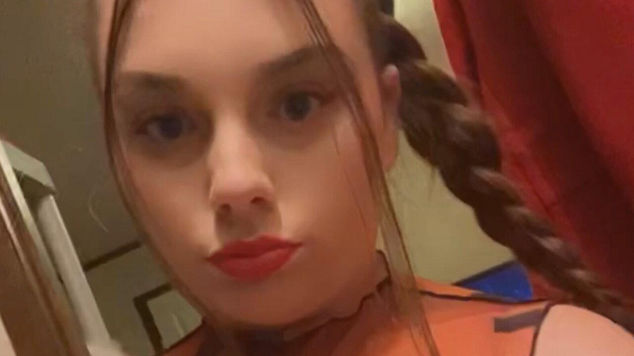 Porn Chat Live with MollyMaid