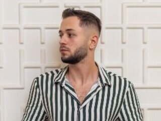 Porn Chat Live with NicholasPal