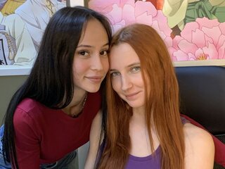 Porn Chat Live with RexanneAndMoire