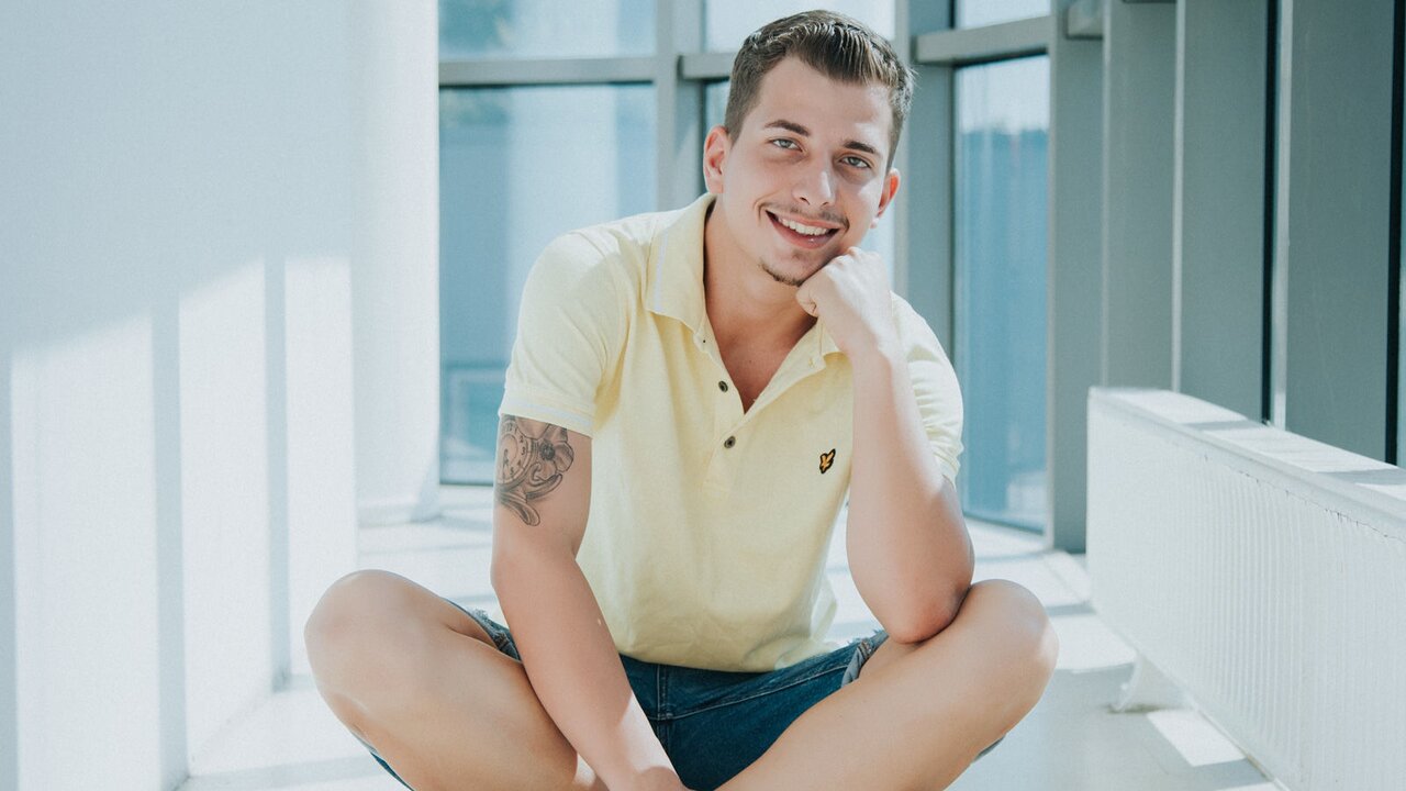 Porn Chat Live with RickyDumont