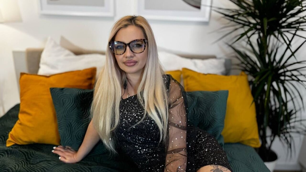 Porn Chat Live with SofiBlaze