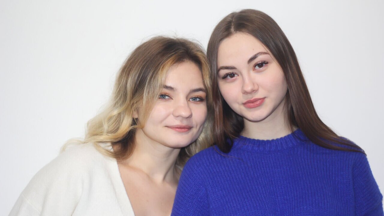 Porn Chat Live with SofiaandRose